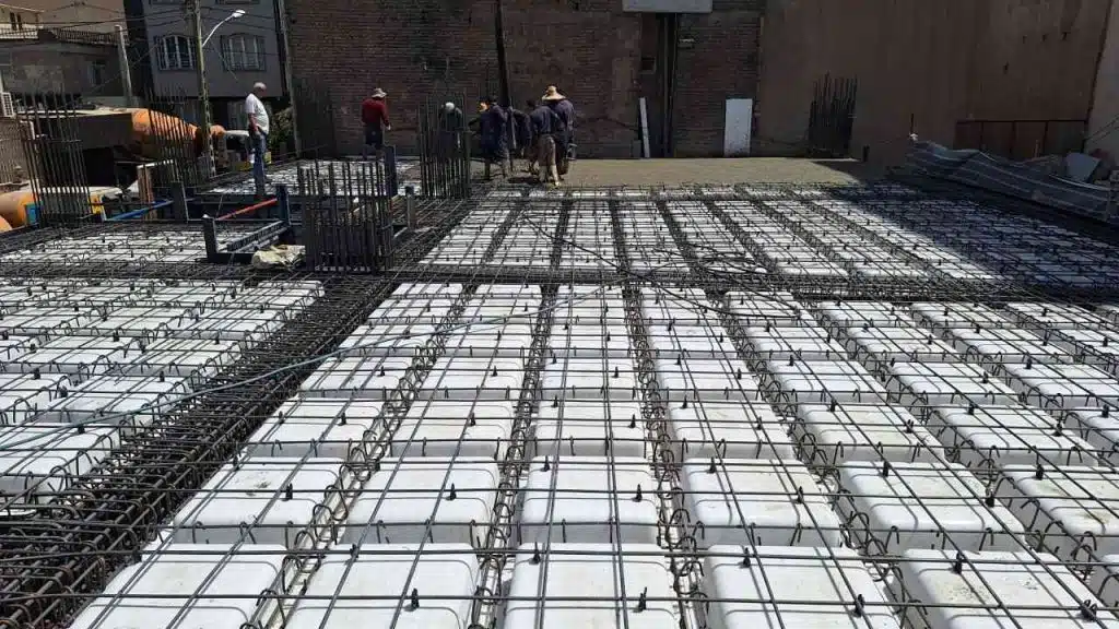 قیمت بتن آماده عیار 200 چگونه تعیین می‌شود