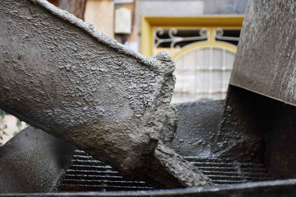 قیمت بتن سنگین چقدر است و چطور تعیین میشود