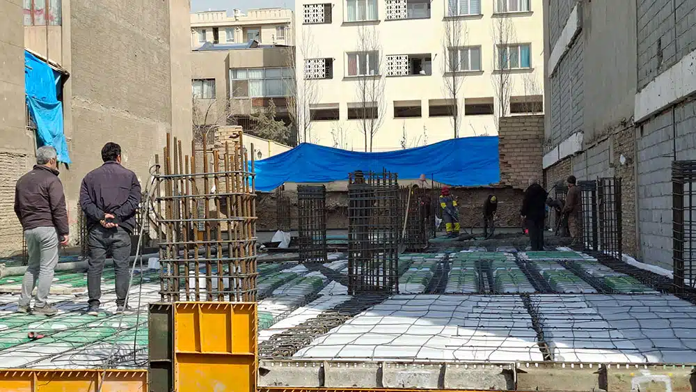 بتن ریزی سقف وافل مجیدیه شمالی 1