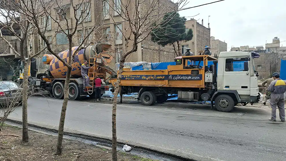 بتن ریزی فونداسیون 550 متری محدوده زین الدین 1